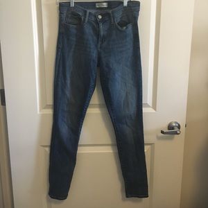 Gap 29L blue lighter wash jeans