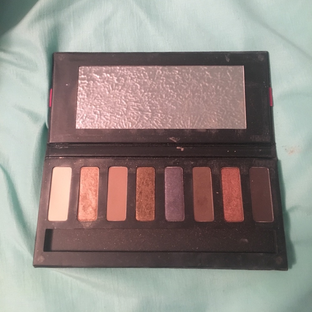 Merle Norman eye shadow palette