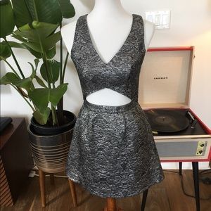 Topshop sleeveless mini dress w/cutout size 6