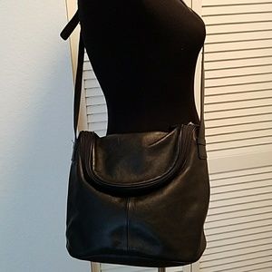 MAXX OF NEW YORK Crossbody Handbag