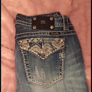 Miss Me Jeans SIZE:32 Never Worn