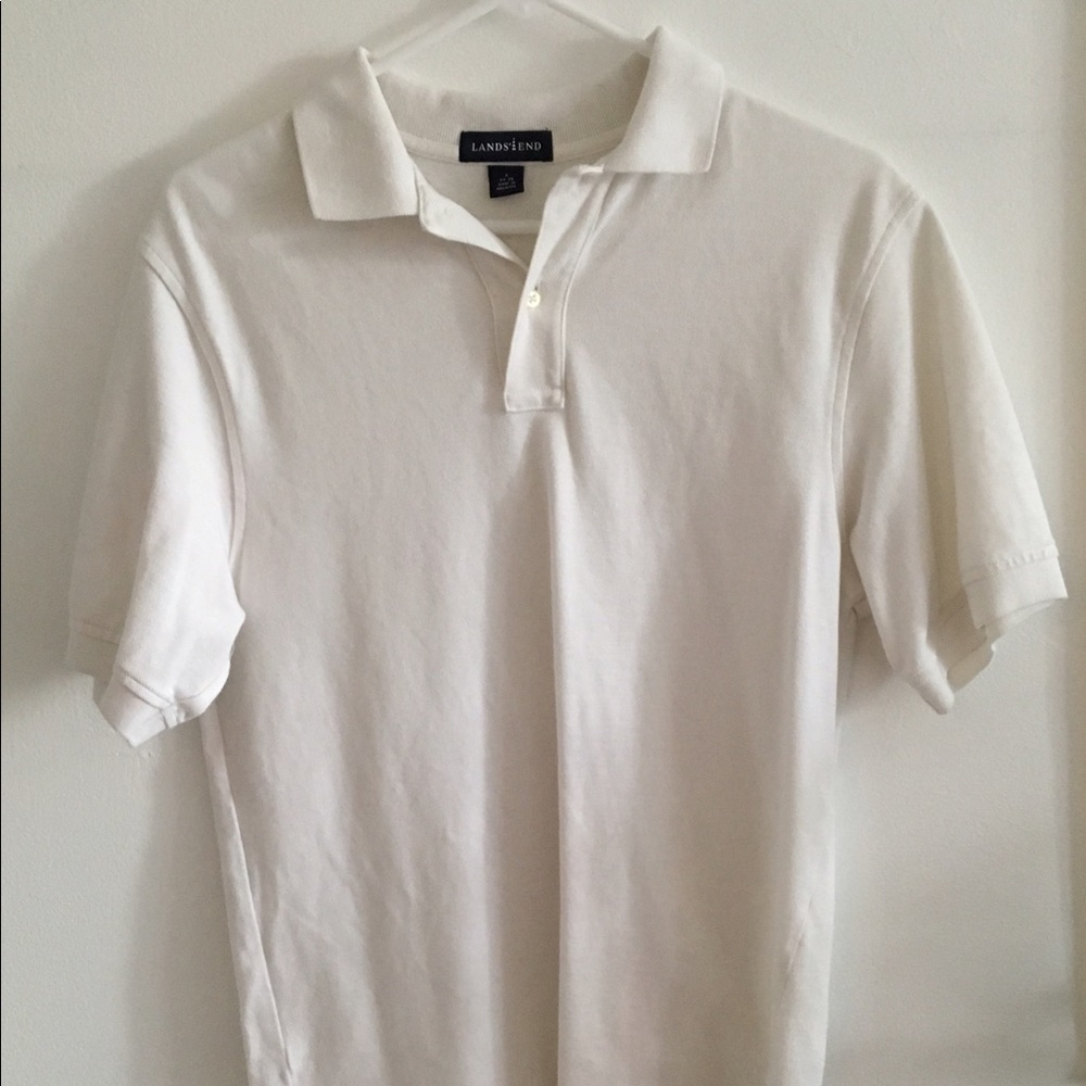 Basic white collard shirt; 90s Trend