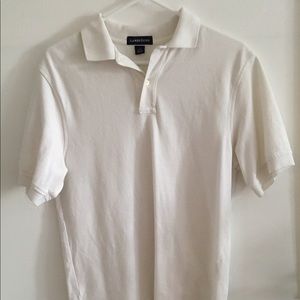 Basic white collard shirt; 90s Trend