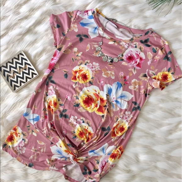 🔥LAST 1! 🇺🇸 Floral front twist top - Picture 5 of 5