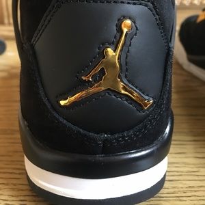 Jordan 4s "royalty"