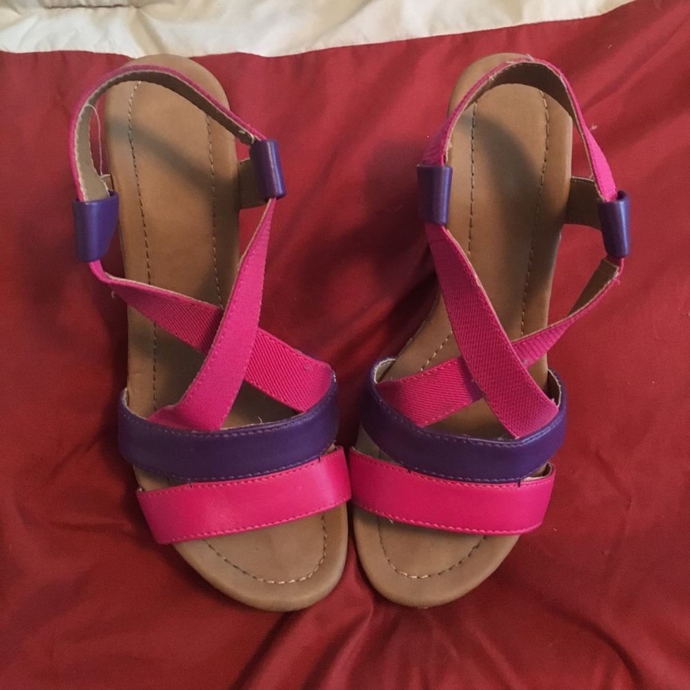 Summer Wedges REPOSH!
