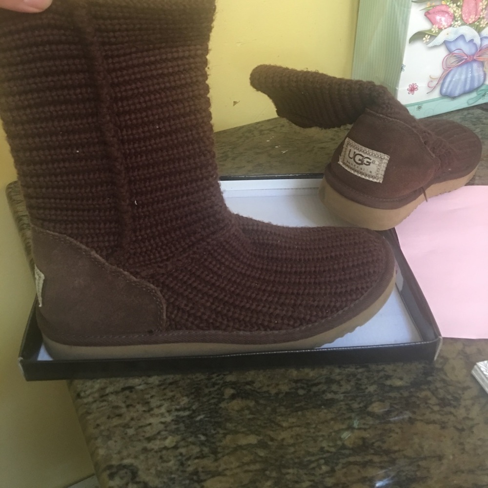 women's woven Uggs