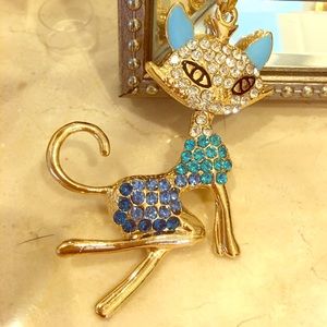 Betsy Johnson Kitty Pendant