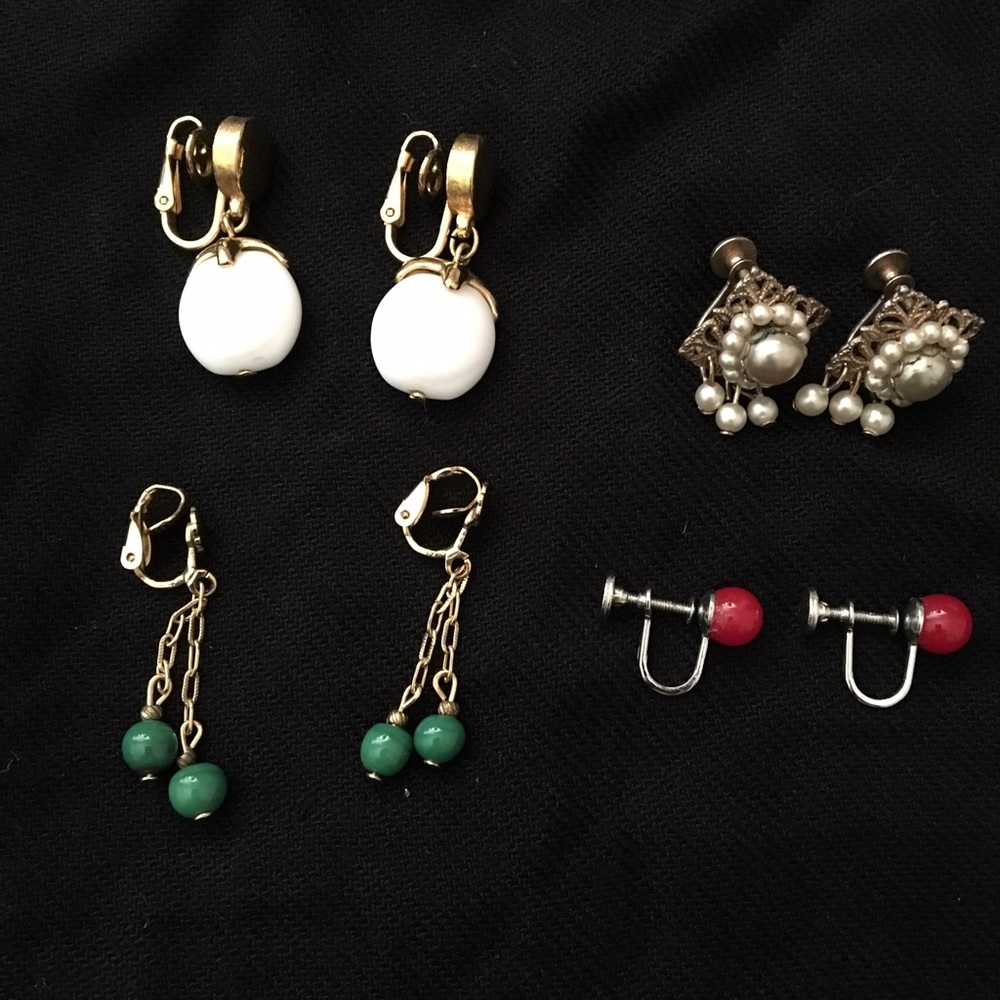 Set of 4 Clip Earrings Red White Green