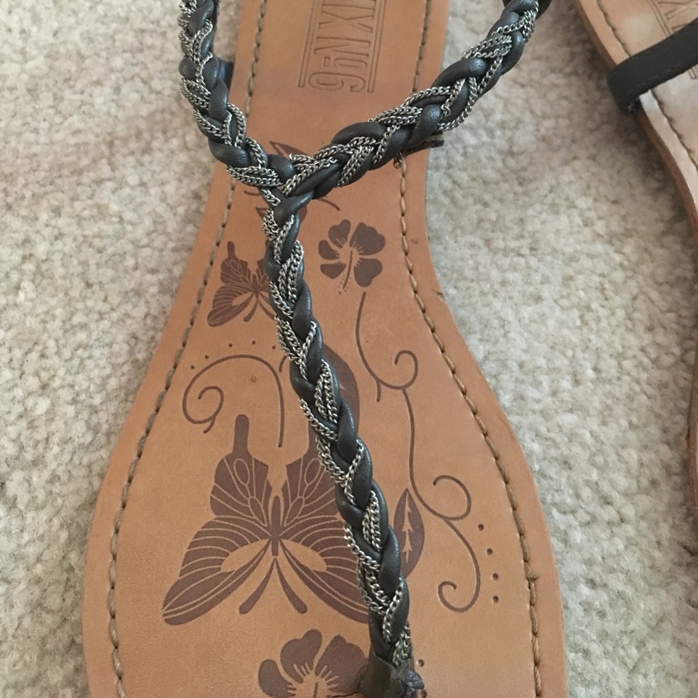 Sandals - Picture 2 of 2