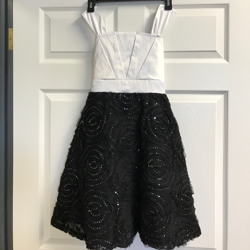 Formal child's sized dress, worn once!!!