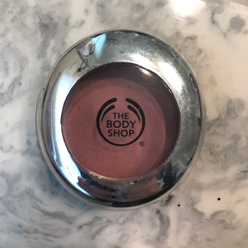 The body shop cheek color in 03