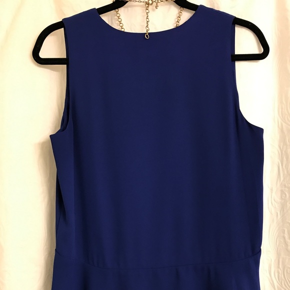Banana Republic Asymmetrical Ruffle Top - Picture 5 of 7