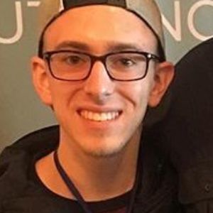 Meet your Posher, Aaron