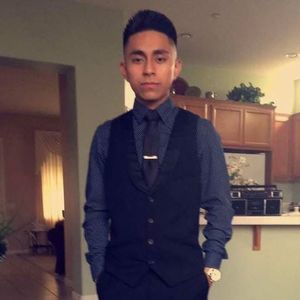 Meet your Posher, Luis