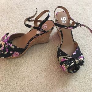 Floral Wedges