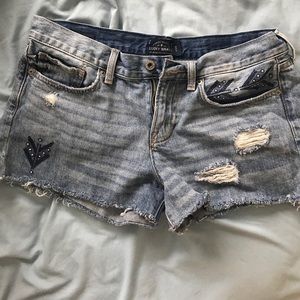 Super cute lucky brand shorts!