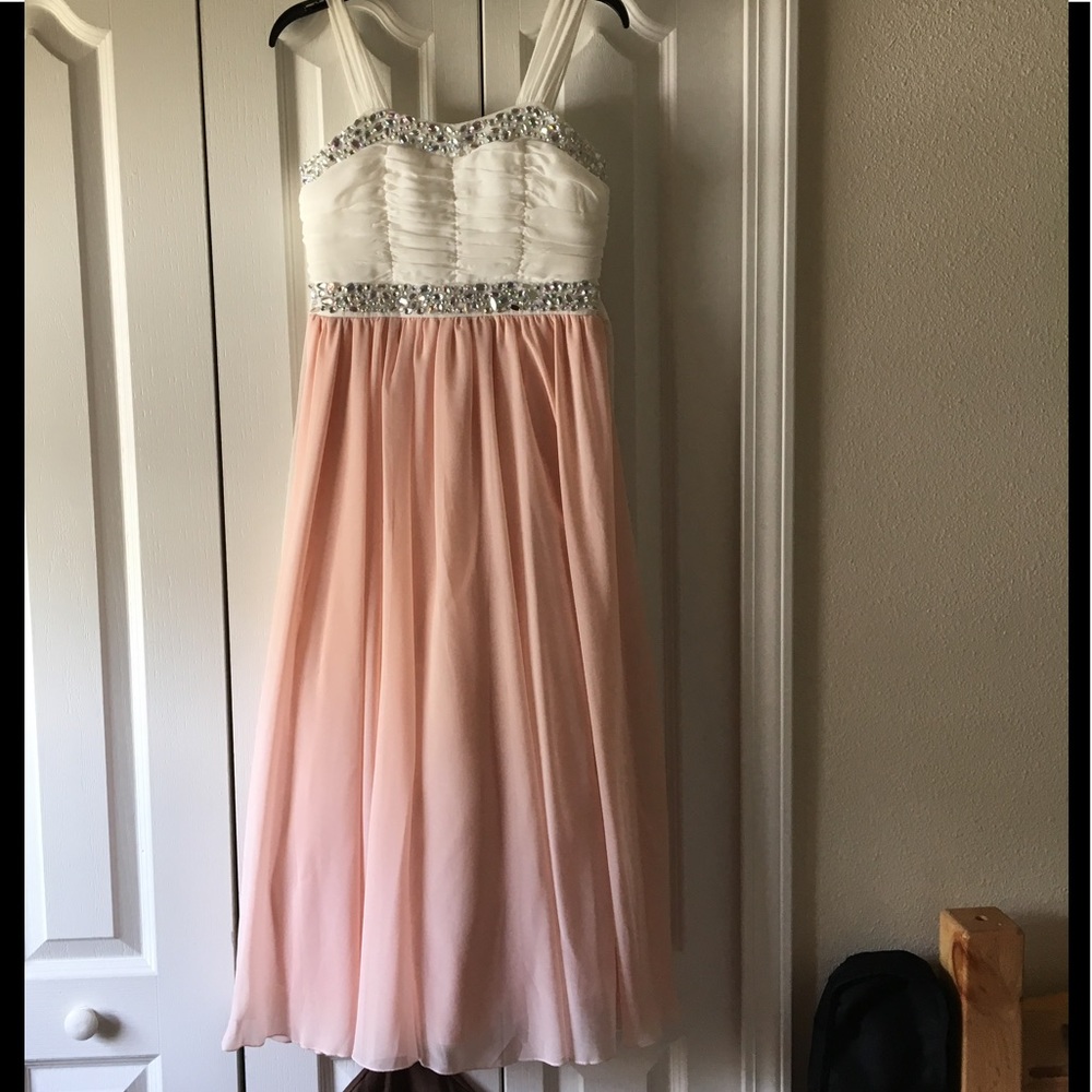 Gorgeous gown for girls! Size 10