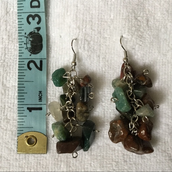 ⬇️ Reduced ⬇️ NWT Stone Cluster Earrings! - Picture 2 of 4