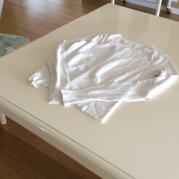 Sweater - Picture 2 of 2