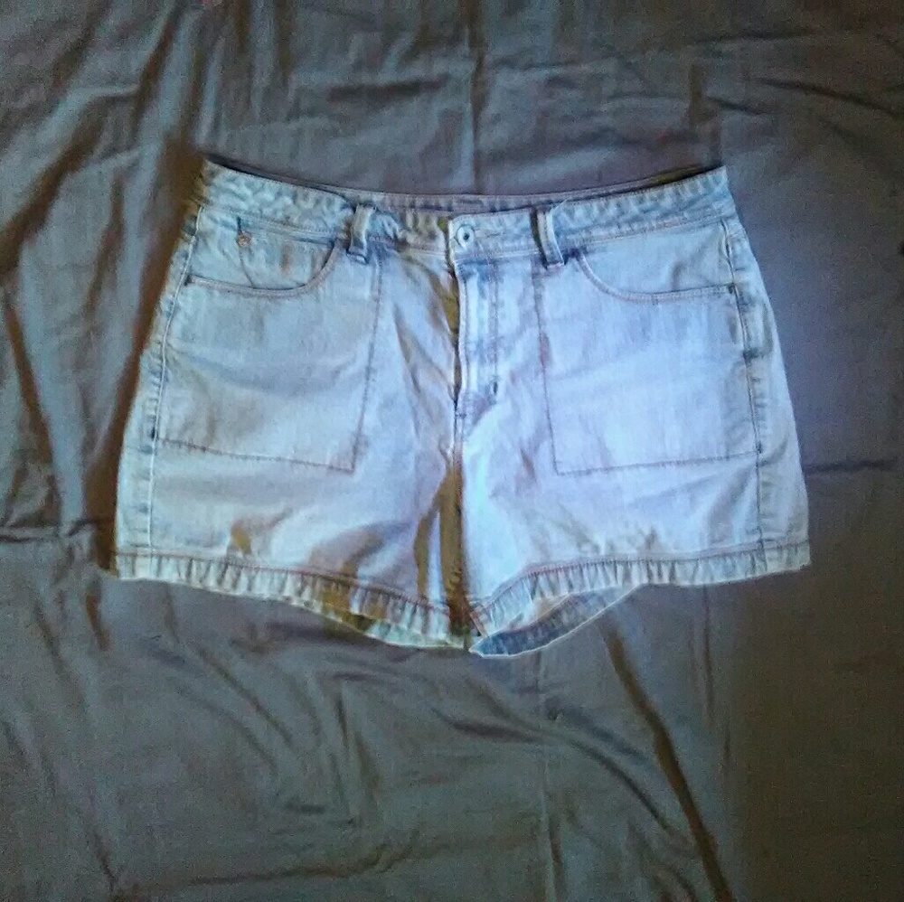 Light wash denim shorts