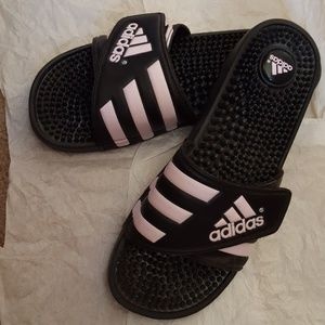 🆕️ ADIDAS Baby Pink Slip-Ons - Size 8
