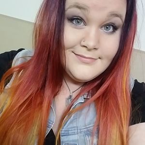 Meet your Posher, Dee