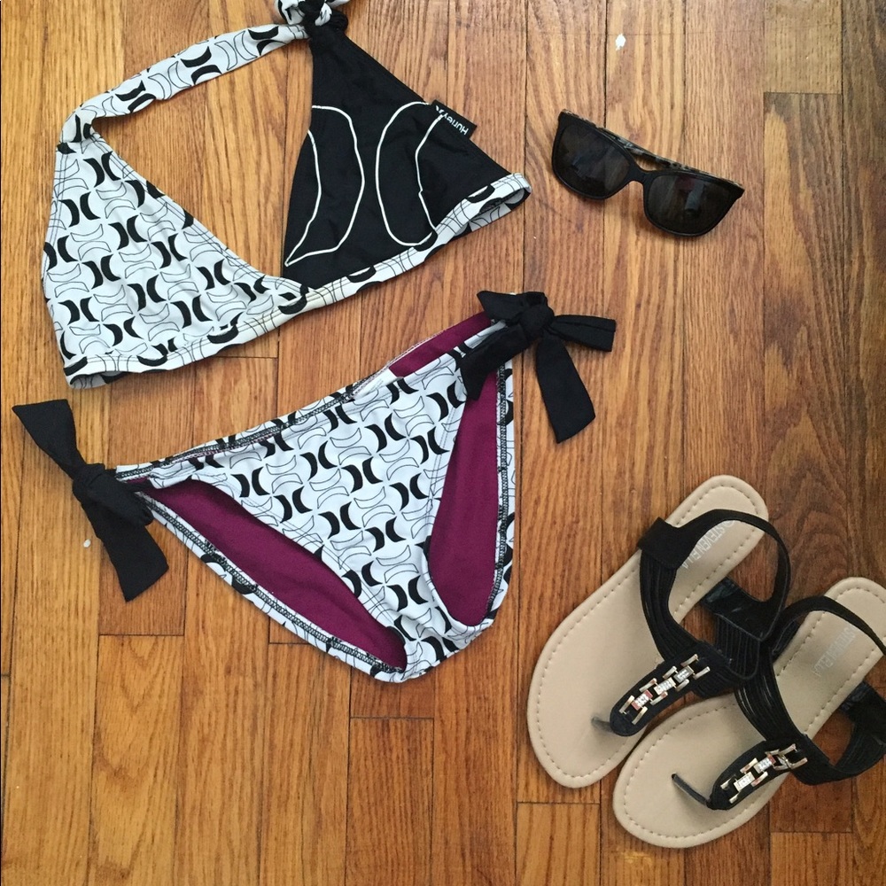 Hurley brand side tie halter bikini!