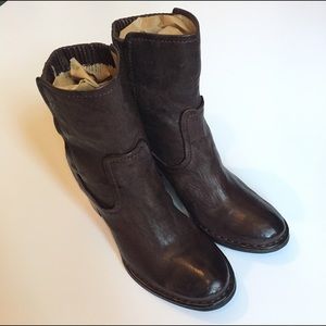 Frye Lucinda boots
