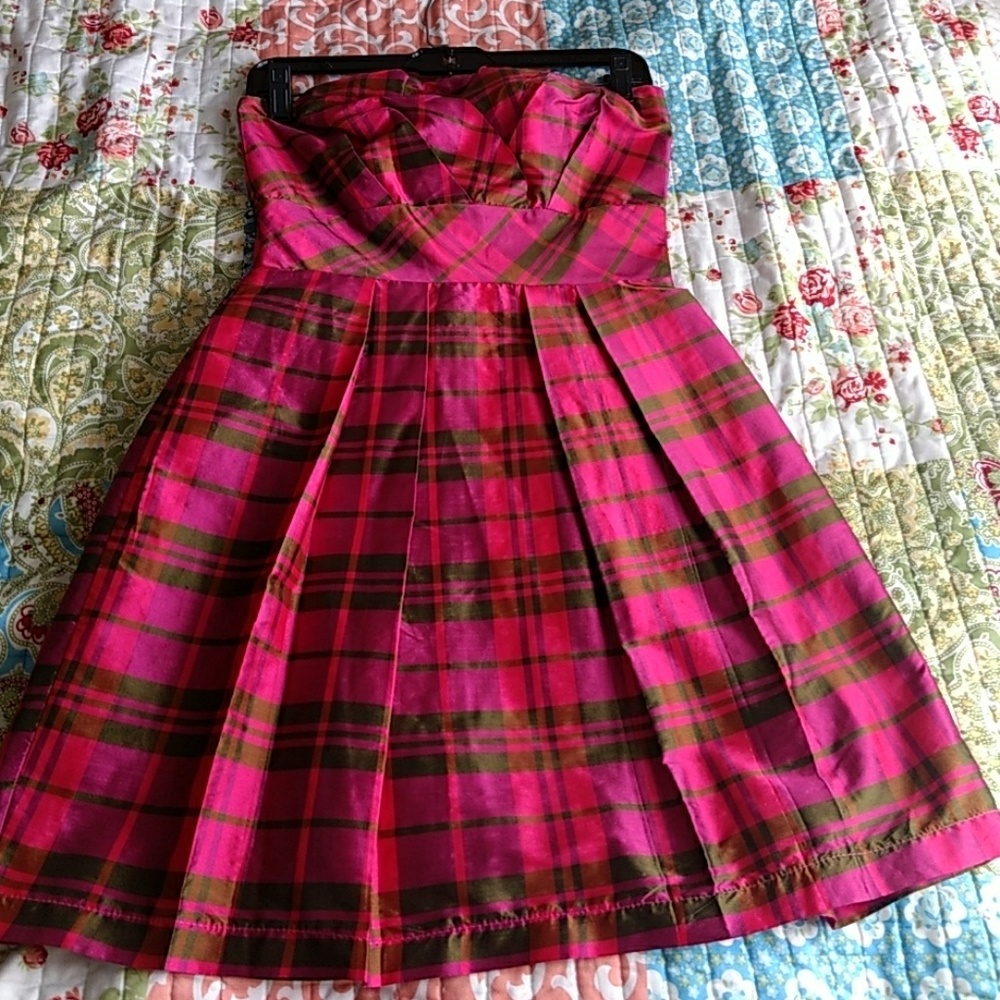 Strapless dress