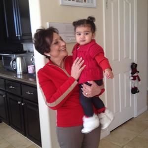 Meet your Posher, Mona