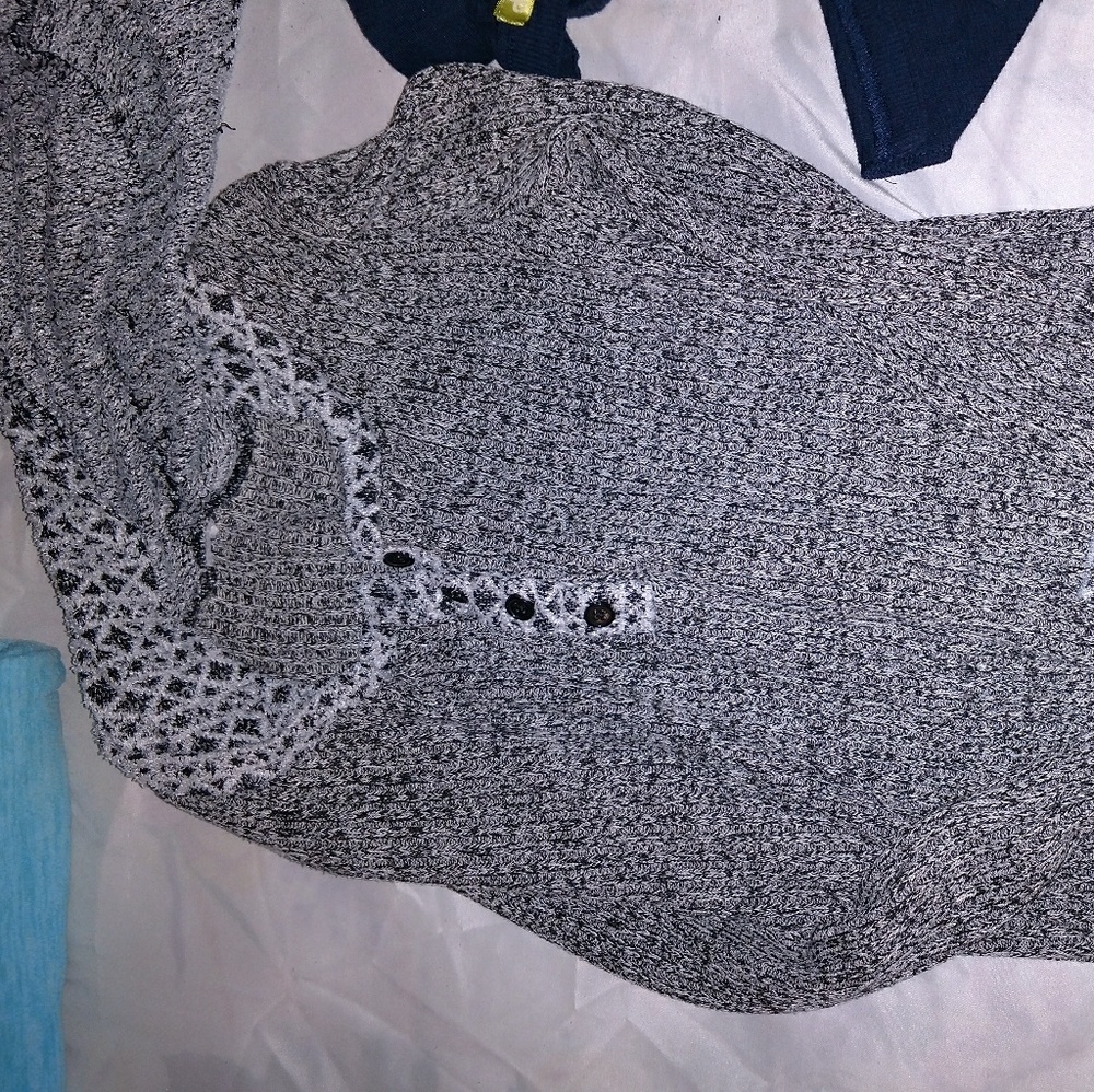 Long sleeve pull over with hoodie