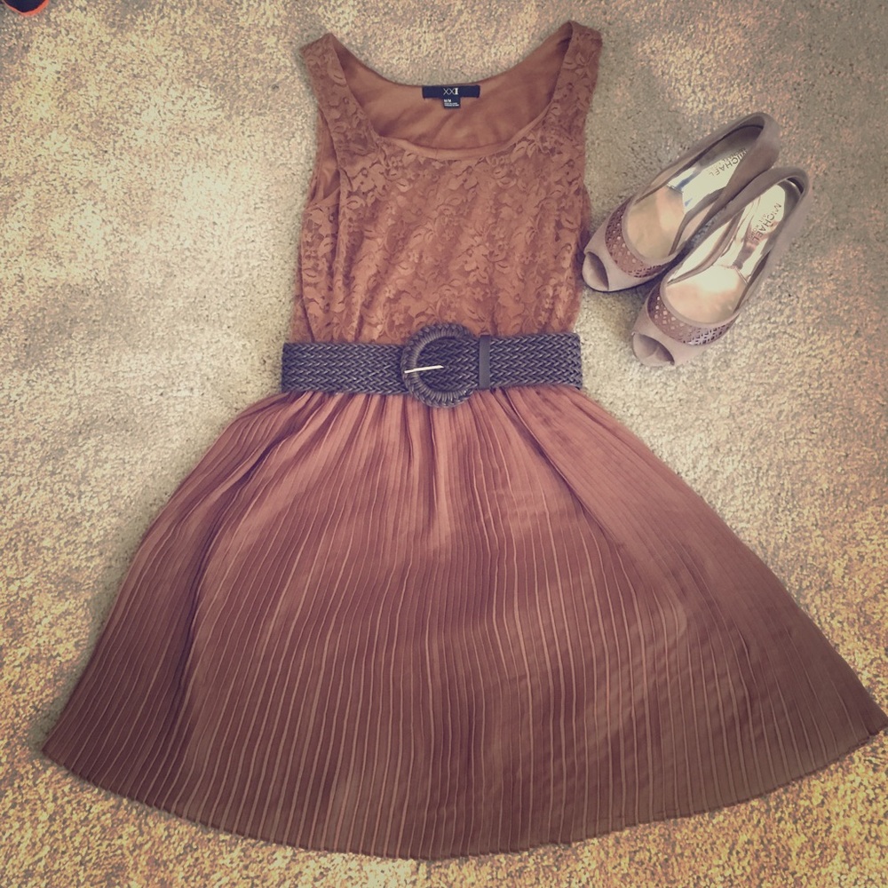 Brown dress