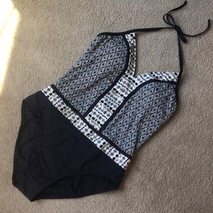 Bathing suit