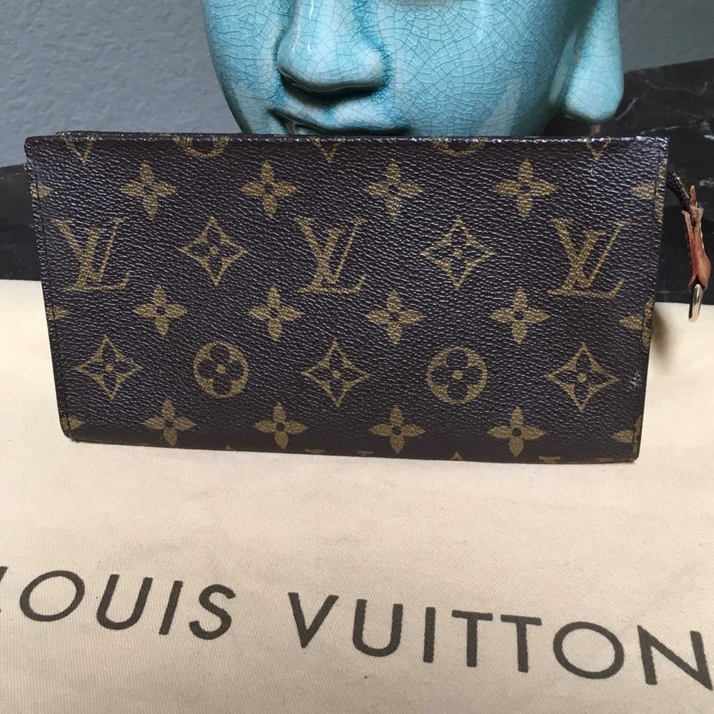 Authentic LV Pouchette