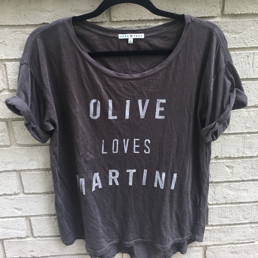 T-shirt.