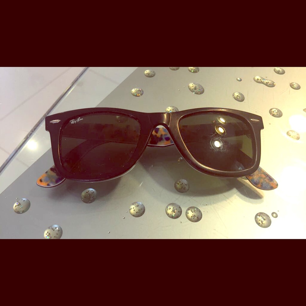 Limited edition Raybans