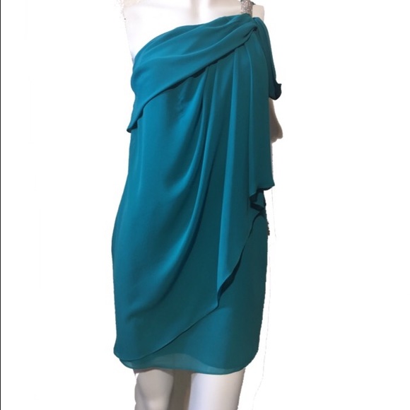 Dresses & Skirts - NWT sparkle shoulder accent