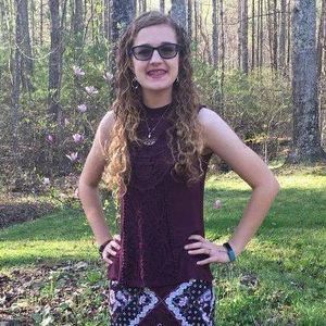 Meet your Posher, Abby