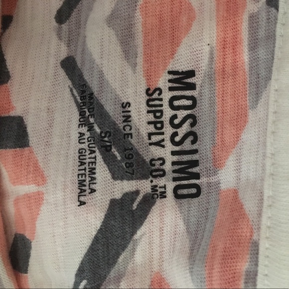 Patterned t-shirt - Picture 3 of 3