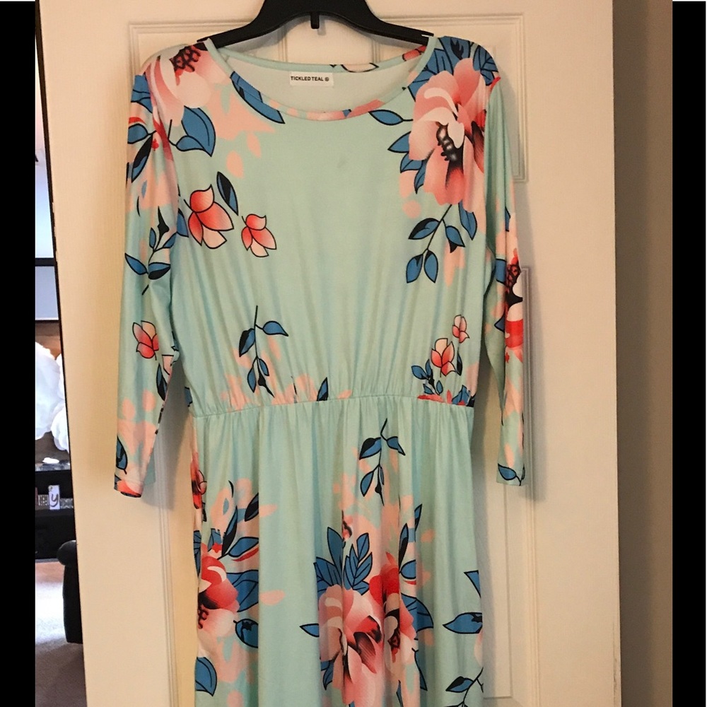 💓 Adorable mint green midi dress 💓