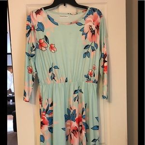 💓 Adorable mint green midi dress 💓