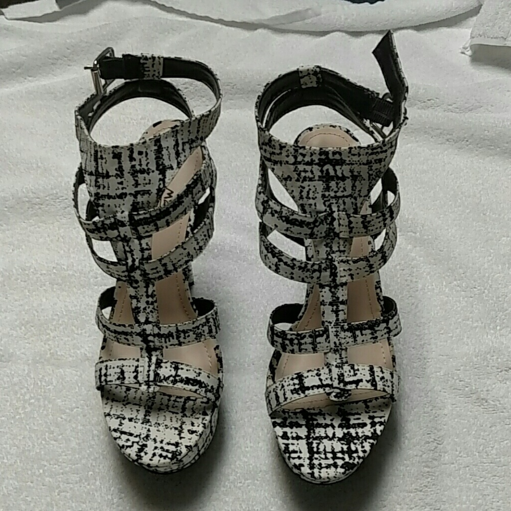 Open toe heel