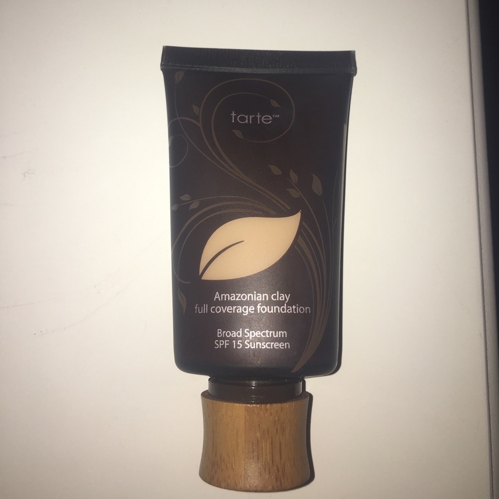 Tarte Amazonian Clay full coverage foundation