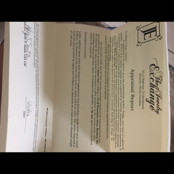 18k white gold bezel mount engagement ring - Picture 4 of 5