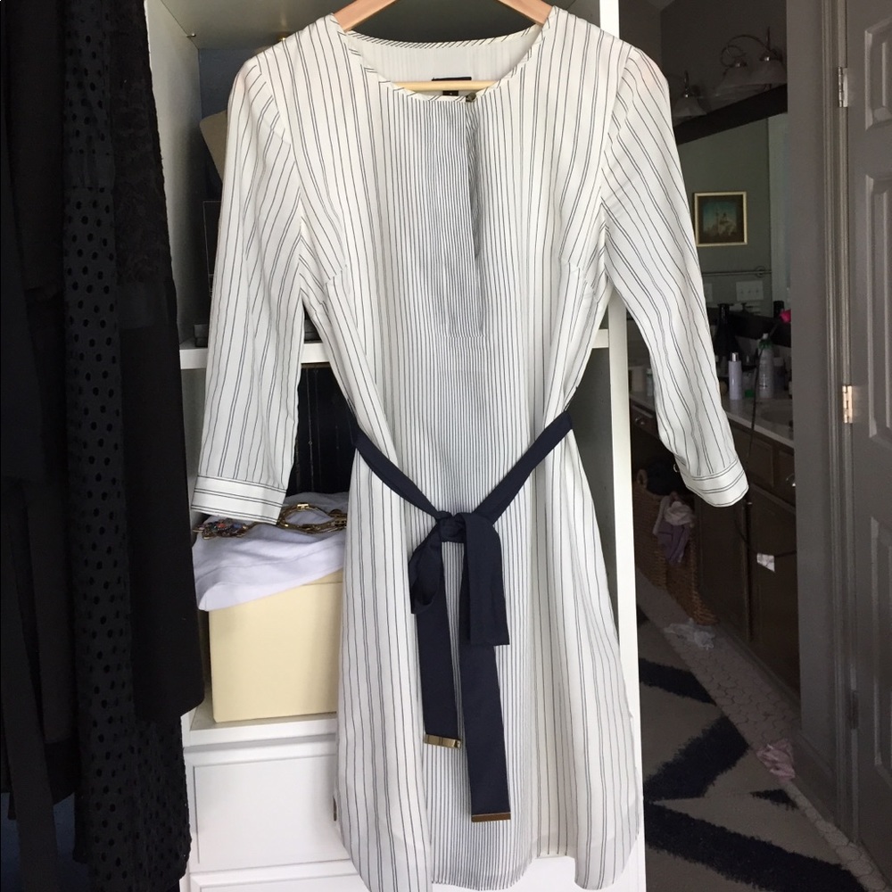 Ann Taylor Sheath Dress Navy and Ivory