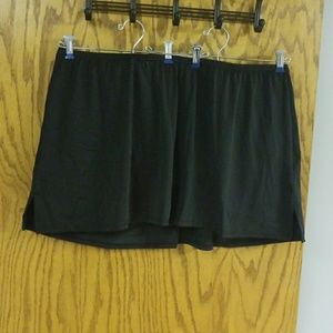 New black swim skirt