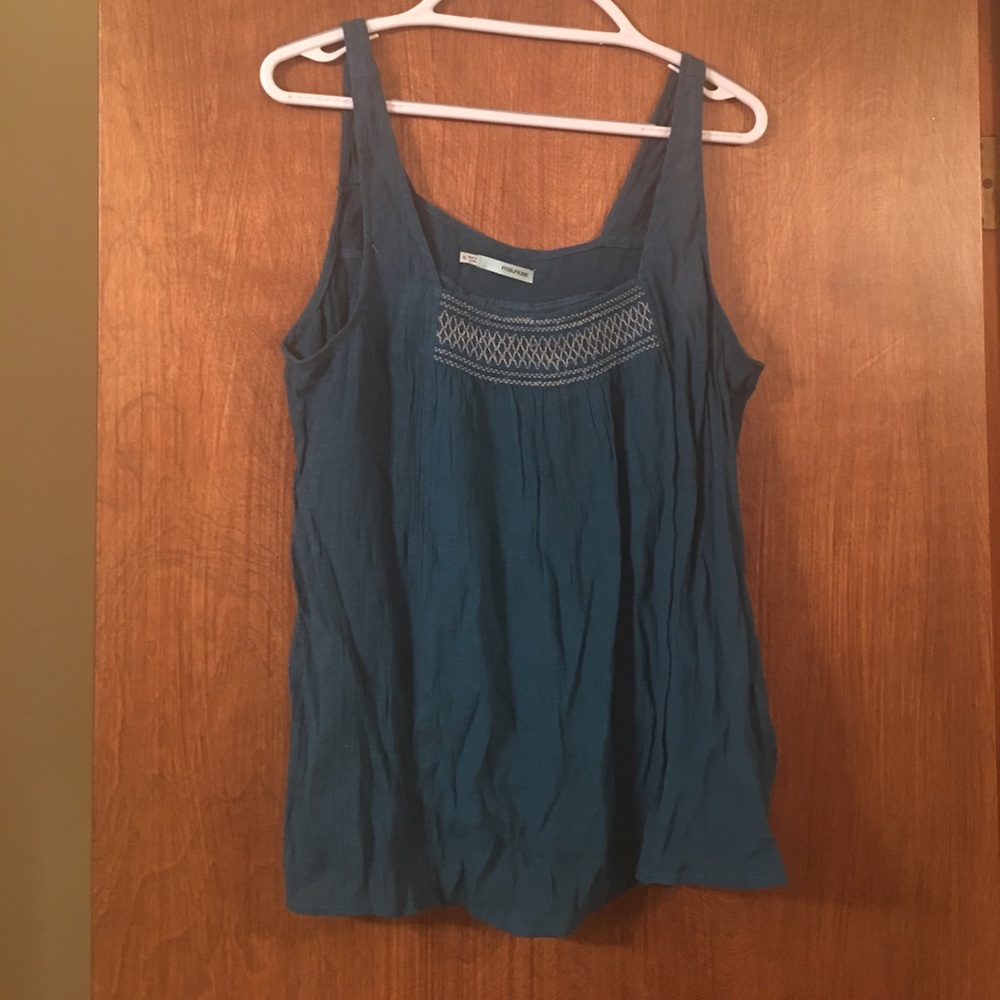 💰ACCEPTING OFFERS💰Blue tank top