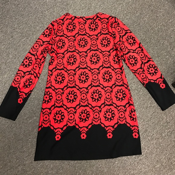 Red & black tunic!! - Picture 3 of 3
