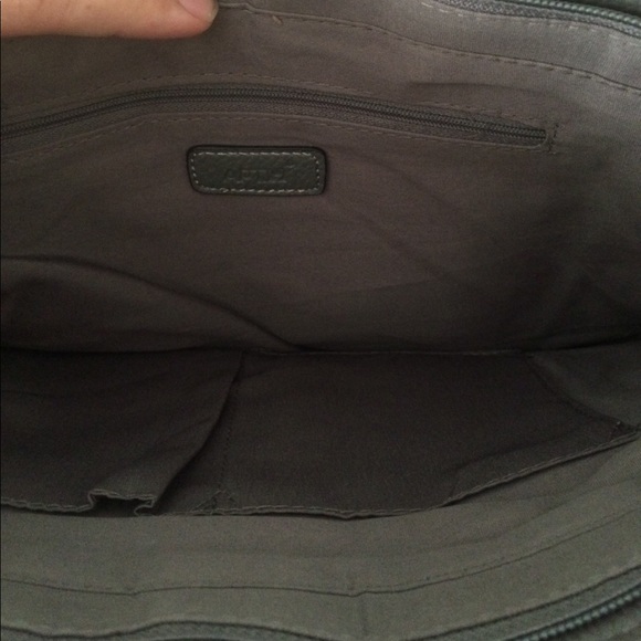 APT.9 Handbag - Picture 3 of 4